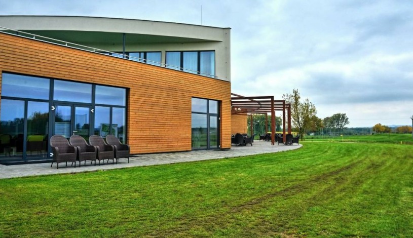 Golf resort Jezera Ostrožská Nová Ves